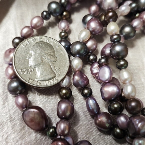 Peacock Freshwater Glass Pearls Gray Purple Lavender Cream Long Strand Necklace - Picture 5 of 9